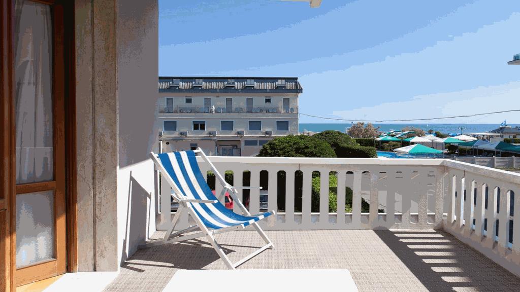 Hotel Riviera Lido di Jesolo Esterno foto