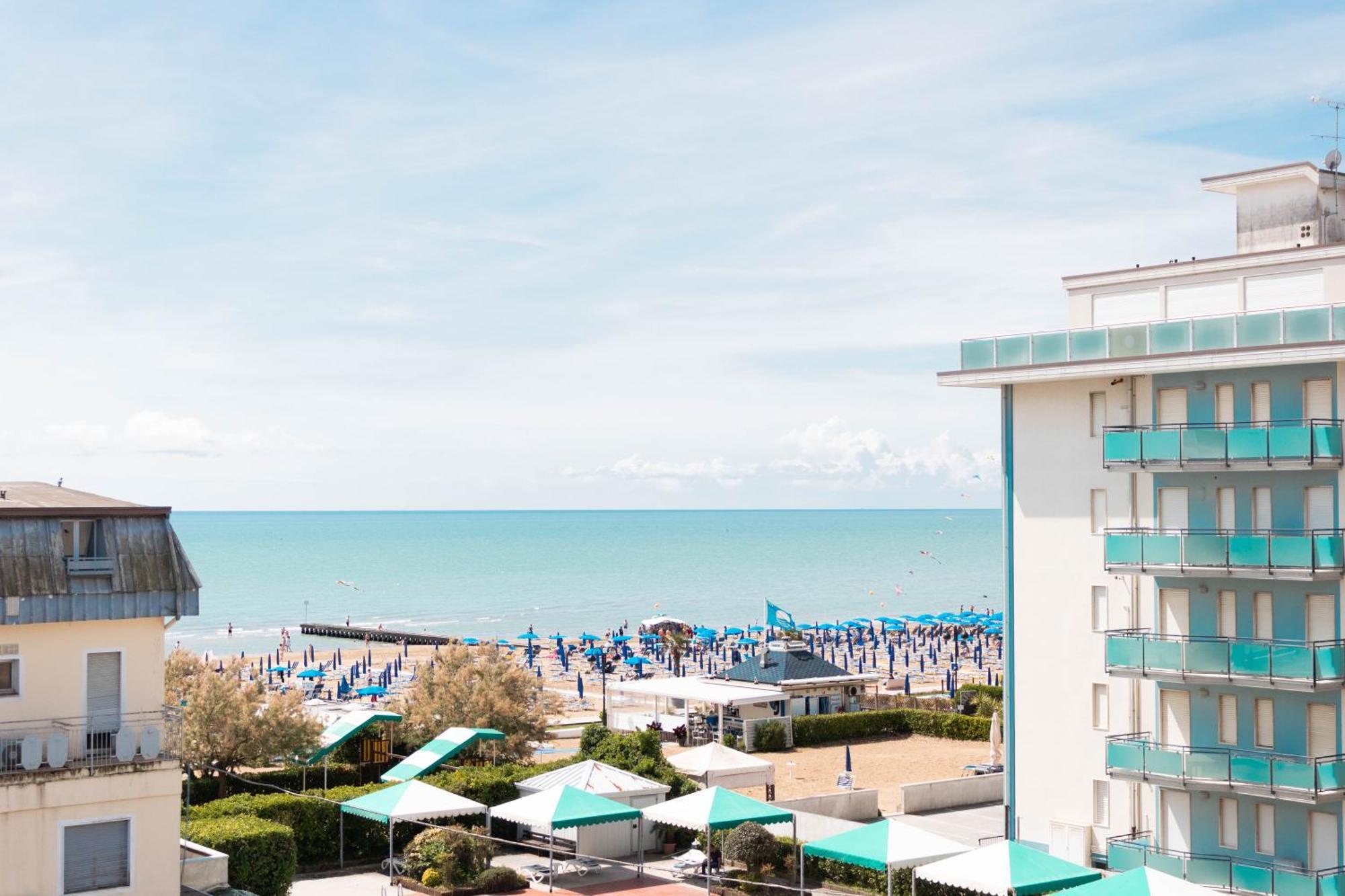 Hotel Riviera Lido di Jesolo Esterno foto