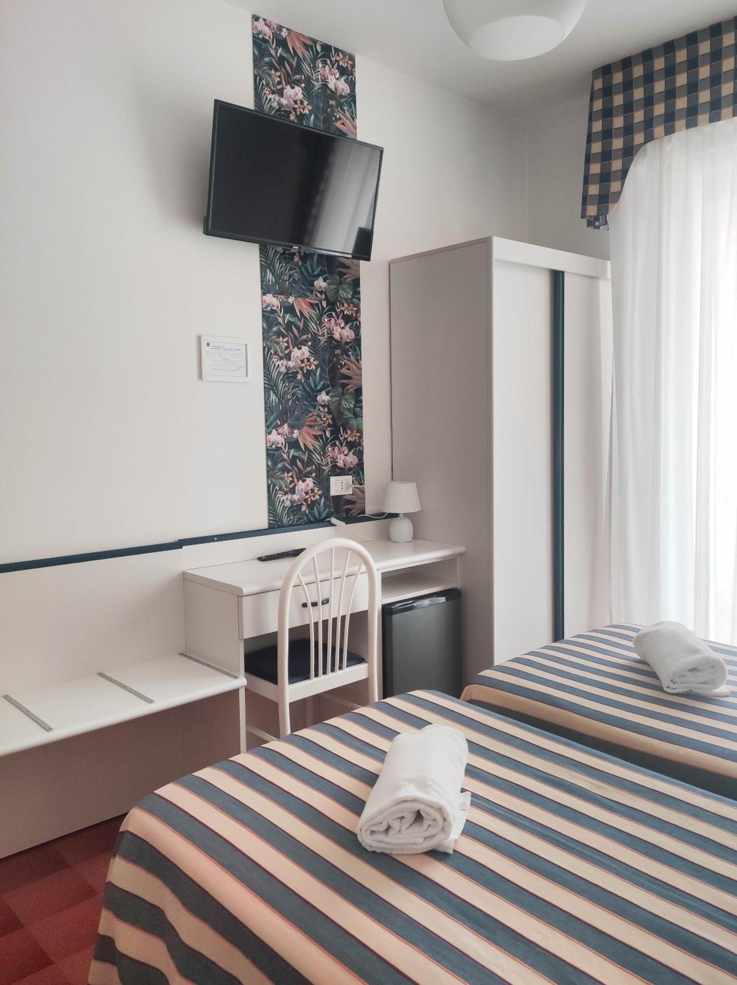 Hotel Riviera Lido di Jesolo Esterno foto