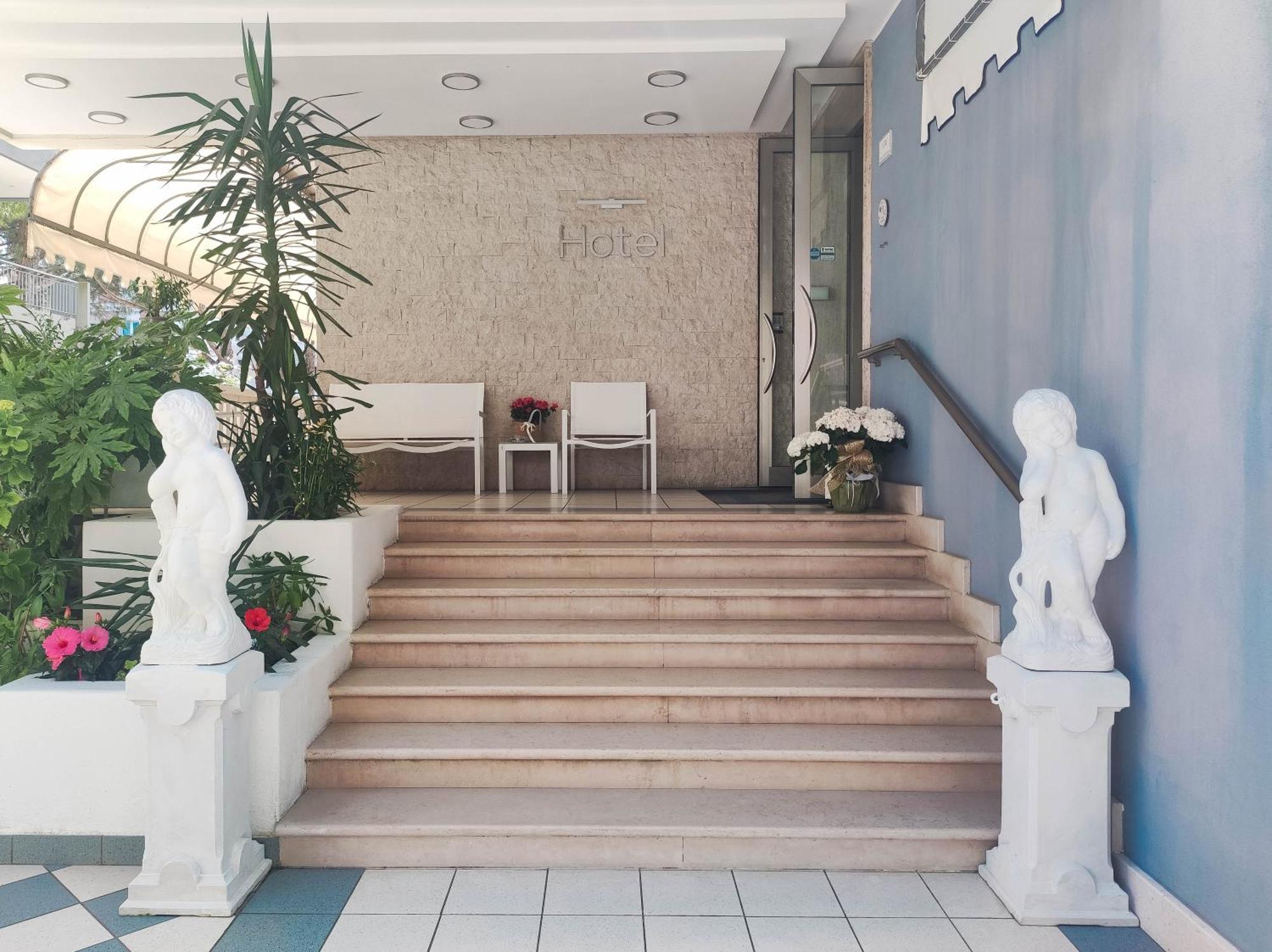 Hotel Riviera Lido di Jesolo Esterno foto