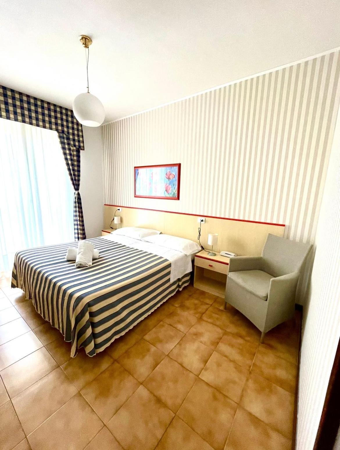 Hotel Riviera Lido di Jesolo Esterno foto